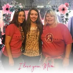 Meet your Posher, Christina